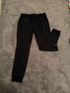 lululemon joggers